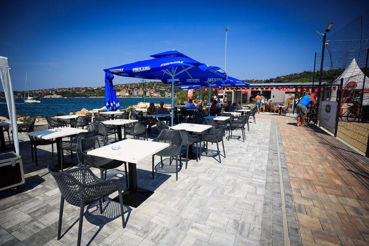 Вилла Floating House Hurrea Порторож Экстерьер фото