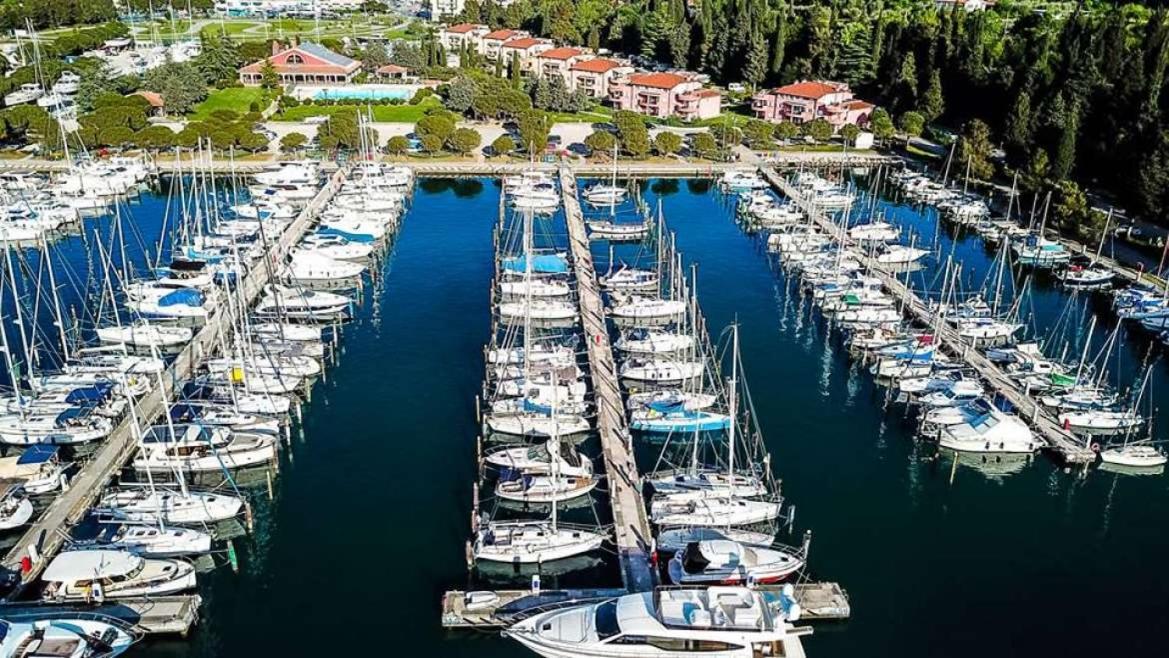 Вилла Floating House Hurrea Порторож Экстерьер фото